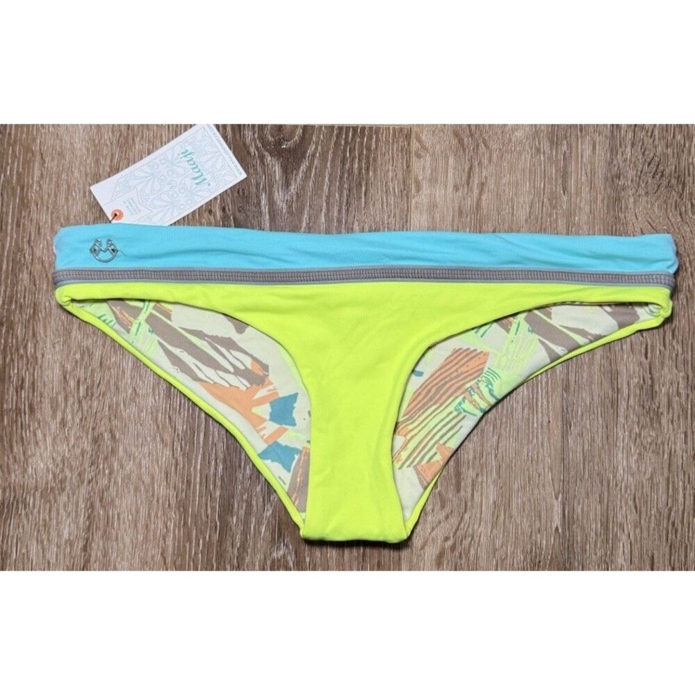 MAAJI NWT Reversible bikini bottom only Multi Color Size Medium